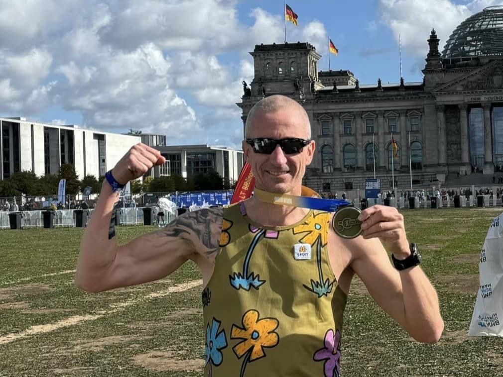Peter Jensen perset med 2:40:33 i Berlin Marathon 2024